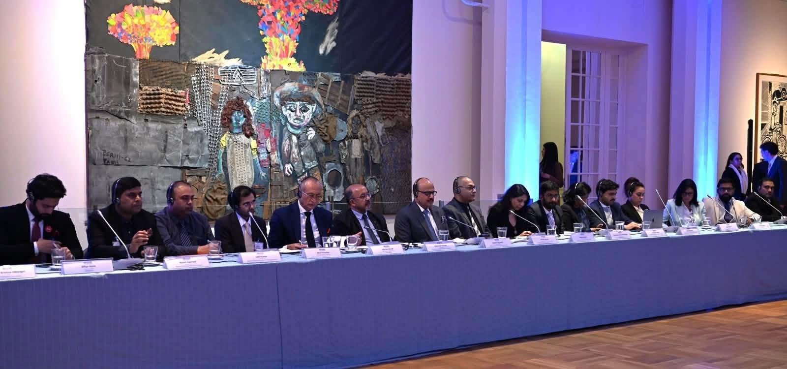 The India–Argentina Business Forum was held at Palacio San Martín, chaired by India’s Commerce Secretary Rajesh Agrawal, Argentina’s Secretary for International Economic Relations Fernando Brun, and India’s Ambassador to Argentina Ajaneesh Kumar. The programme continued with a business session at CARI. CII signed MoUs with CAC and CIRA to strengthen business ties, alongside the signing of the minutes of the 4th JTC meeting.