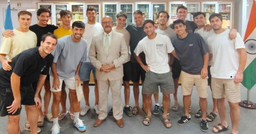 Ambassador Ajaneesh Kumar received the Argentine hockey team and wished them good luck in their participation in the Men’s FIH Hockey Pro League 2025–26 hosted from 10 to 15 February 2026 in Rourkela, Odisha, India.