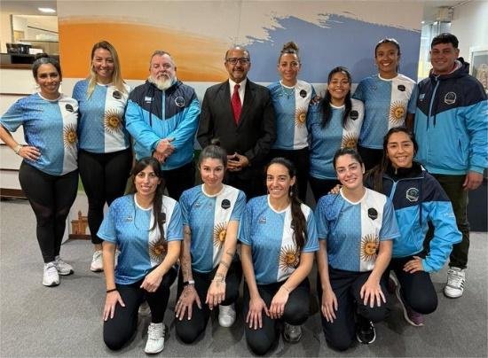Ambassador Ajaneeh Kumar met the Argentine women´s Kabaddi team, which will be participating in the 2nd Women's Kabaddi World Cup 2025, to be held in India. He wished them success.