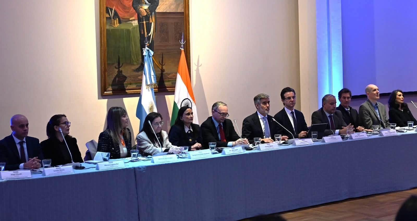 The India–Argentina Business Forum was held at Palacio San Martín, chaired by India’s Commerce Secretary Rajesh Agrawal, Argentina’s Secretary for International Economic Relations Fernando Brun, and India’s Ambassador to Argentina Ajaneesh Kumar. The programme continued with a business session at CARI. CII signed MoUs with CAC and CIRA to strengthen business ties, alongside the signing of the minutes of the 4th JTC meeting.