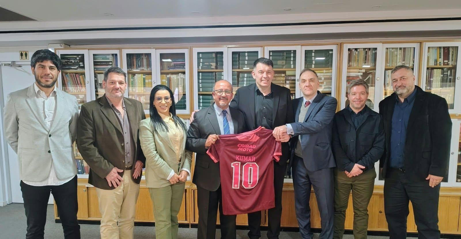Ambassador Ajaneesh Kumar received a prominent delegation of Argentine businessmen.