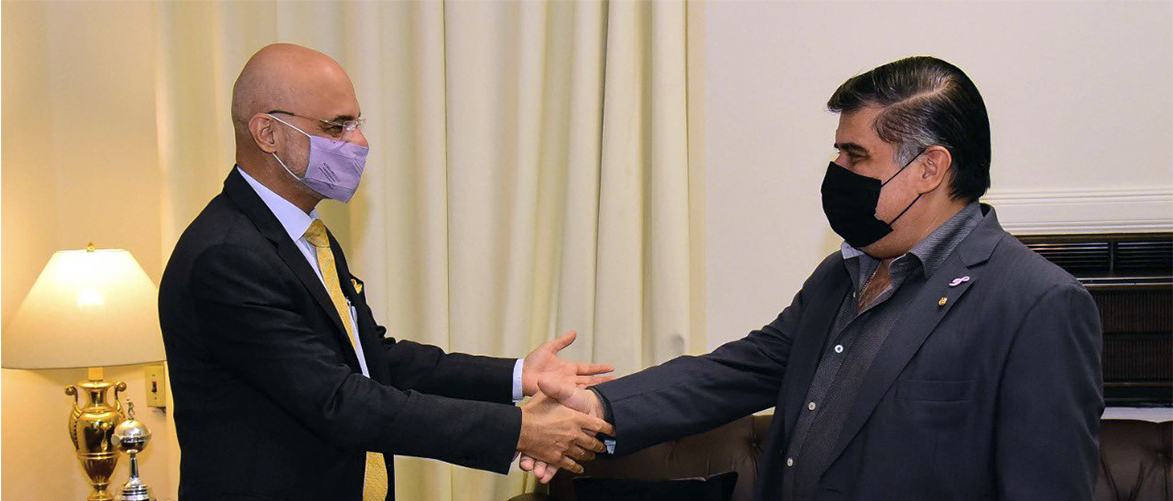 Ambassador Dinesh Bhatia met Dr. Julio Borba at Ministry of Health in Asunción 