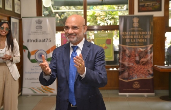 Ambassador Dinesh Bhatia introduced seven outstanding varieties of Indian Coffee to Argentine celebrities, artists, media and diplomat