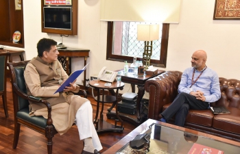 Ambassador Dinesh Bhatia met Piyush Goyal, Hon’ble Commerce & Industry Minister at Deparment of Commerce 
