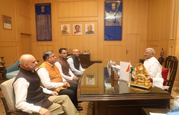 Ambassador Dinesh Bhatia had the honour to call on Hon’ble Governor of Madhya Pradesh Shri Mangubhai Patel 