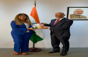 Ambassador Dinesh Bhatia received Gabriela Cerruti, Spokesperson to the Argentine President
