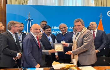 Ambassador Dinesh Bhatia joined The Solvent Extractors' Association of India delegation comprising 20 largest edible oil importers to meet Sergio Massa at Ministry of Economy
