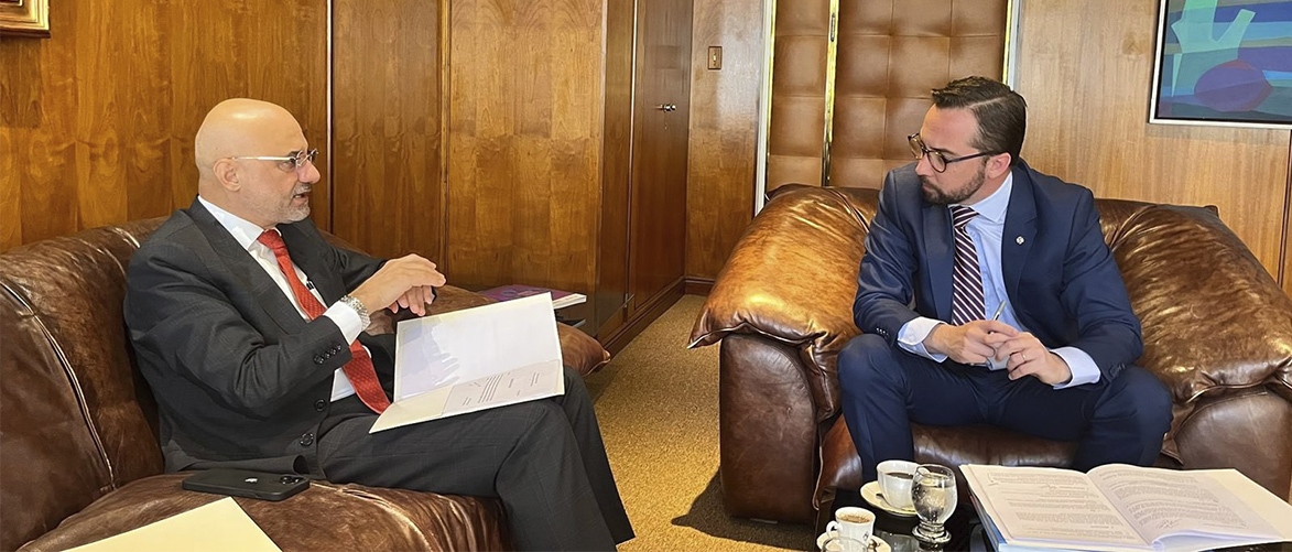 El Embajador Dinesh Bhatia se reunió con Nicolás Albertoni, Vicecanciller en Ministerio de Relaciones Exteriores Uruguay