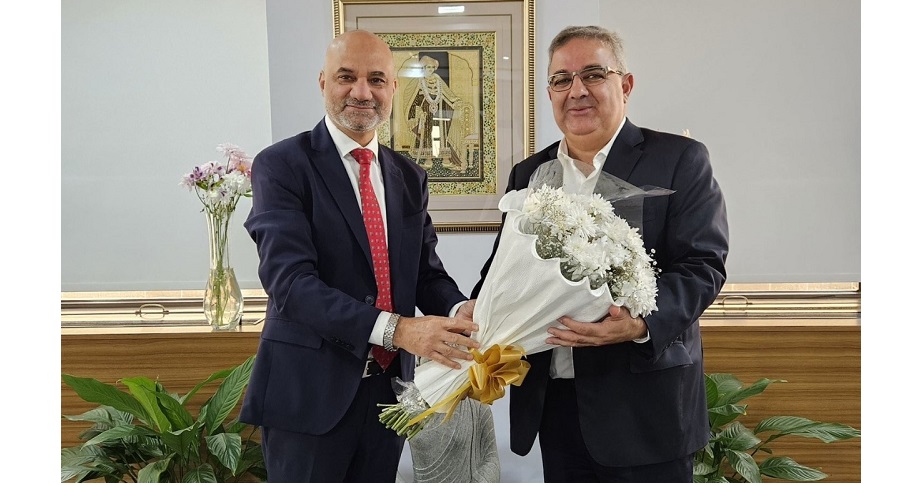 Ambassador Dinesh Bhatia warmly welcomed Raul Jalil , Governor of Catamarca province at the Embassy