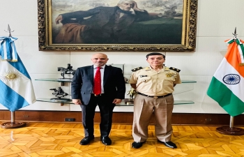 Ambassador Dinesh Bhatia met General Carlos Presti, Chief of Argentine Army