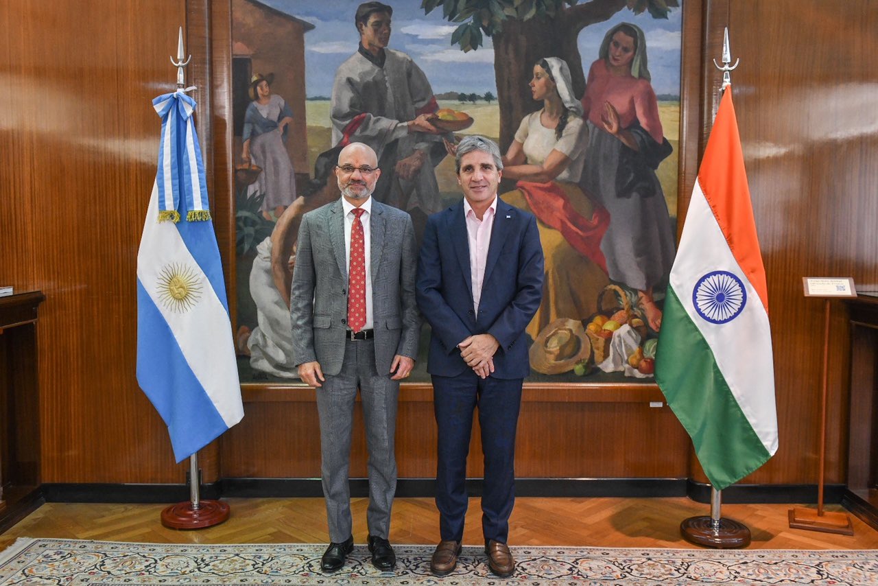 Ambassador Dinesh Bhatia met Luis Caputo, Minister of Economy on 19 March 2024.